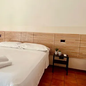 Alojamento de Acomodação e Pequeno-almoço A Paranza, Curtatone